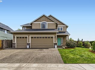 215 N Elm St, Yamhill, OR