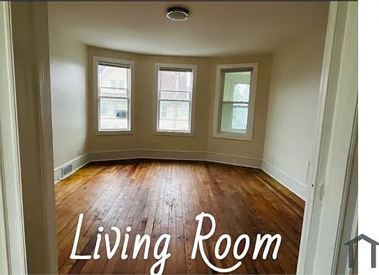4 bed, 2000 sqft, $3,500 — Photo 1