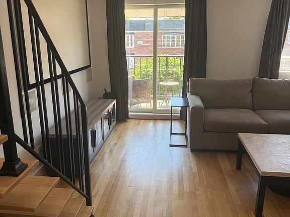 4th image of 106 Battery Ave APT 301