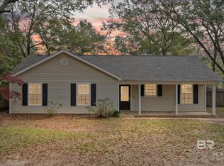 142 Appomatox Dr, Daphne, AL 36526