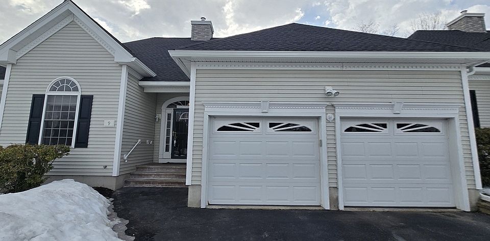 1st image of 9 Arbor Dr Unit 9