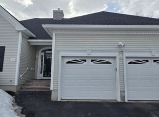 9 Arbor Dr UNIT 9, Dracut, MA 01826