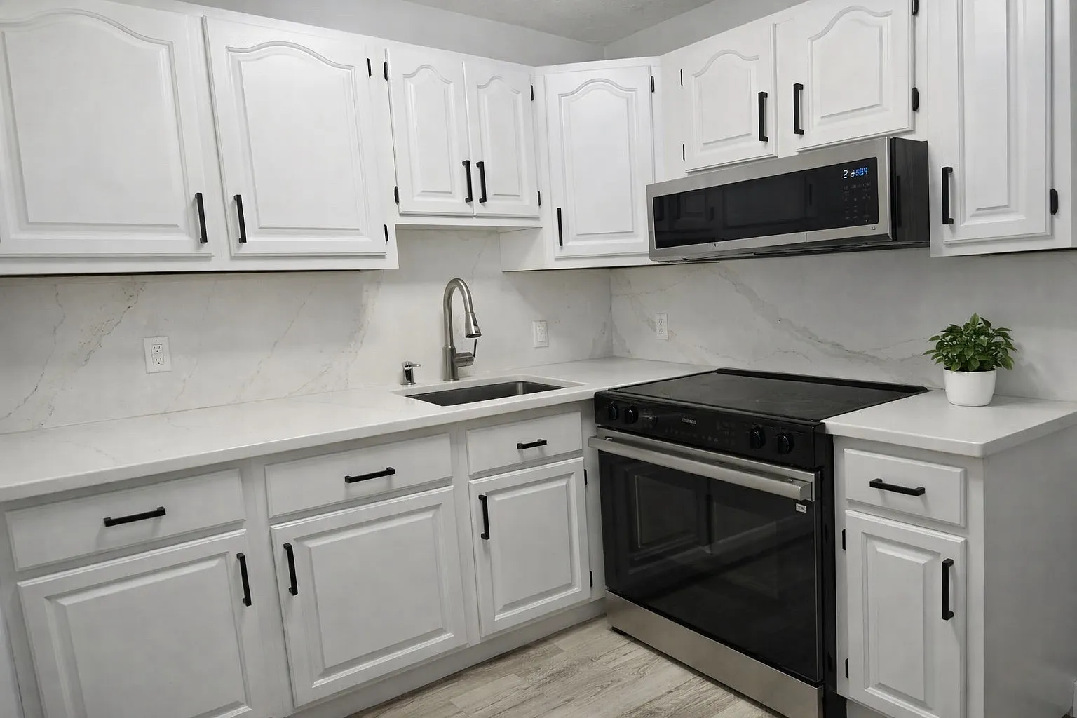 2 bed, 892 sqft, $2,200 — Photo 1