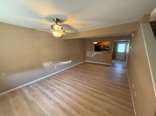 3922 Snowy Owl Dr, Columbia, MO 65202
