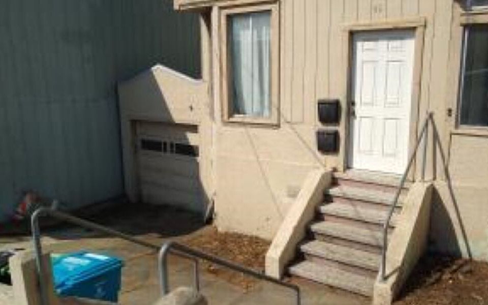 FRONT ENTRANCE & GARAGE