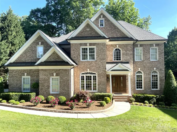 4616 Rustling Woods Dr, Denver, NC 28037