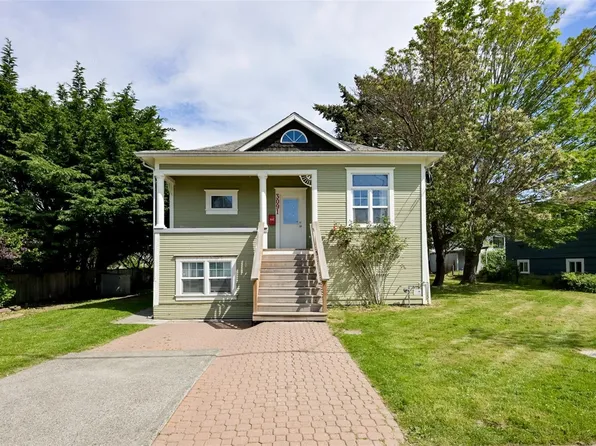 3091 Carroll St, Victoria, BC V9A 1R1