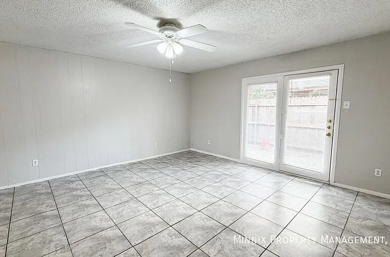 7303 Avenue X #103 — Photo 4