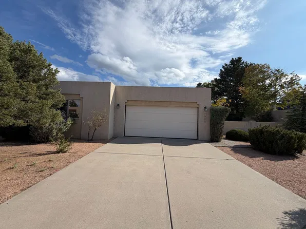 12606 Colony Pl NE, Albuquerque, NM 87122