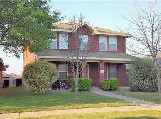 709 Pine Hollow Dr, Desoto, TX 75115