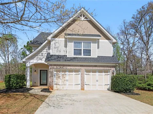 122 Darbys Run Ct, Hiram, GA 30141