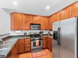 5 Shire Ct, Somerdale, NJ 08083