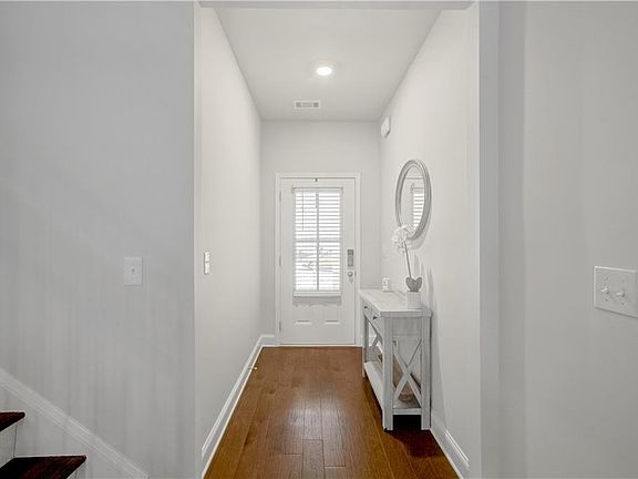 5th image of 3434 Senna Rd