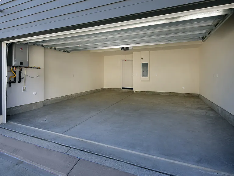 Serena Village Luxury Townhomes — Photo 15