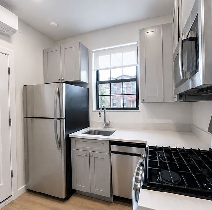 4th image of 20-56 37th St Floor 1