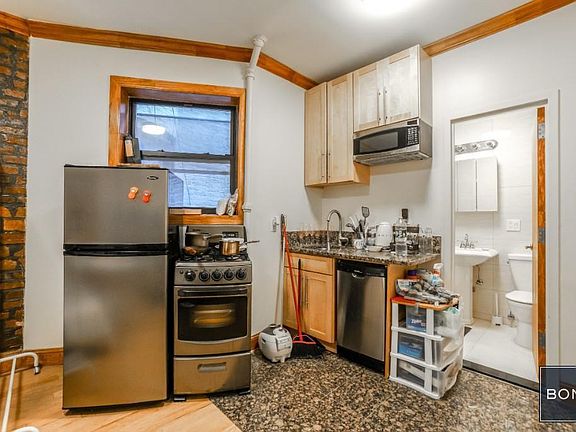 4th image of 128 Macdougal St APT 3C