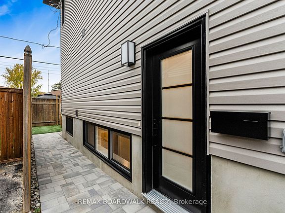 4th image of 1348 Avenue Q #B