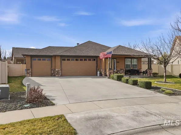 2008 S Belknap Loop, Nampa, ID 83686