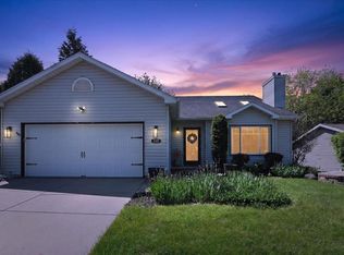 117 Knutson Drive, Madison, WI 53704