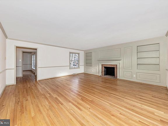 5th image of 13110 Woodburn Dr