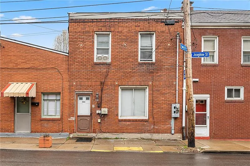 2631 Josephine St