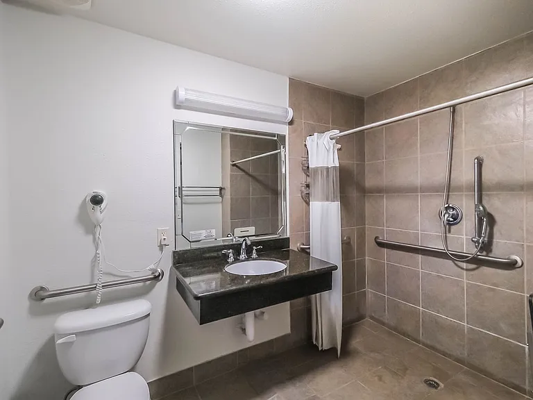 1025 Swanson St — Photo 133