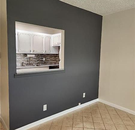 4th image of 54 Harwood Dr #G
