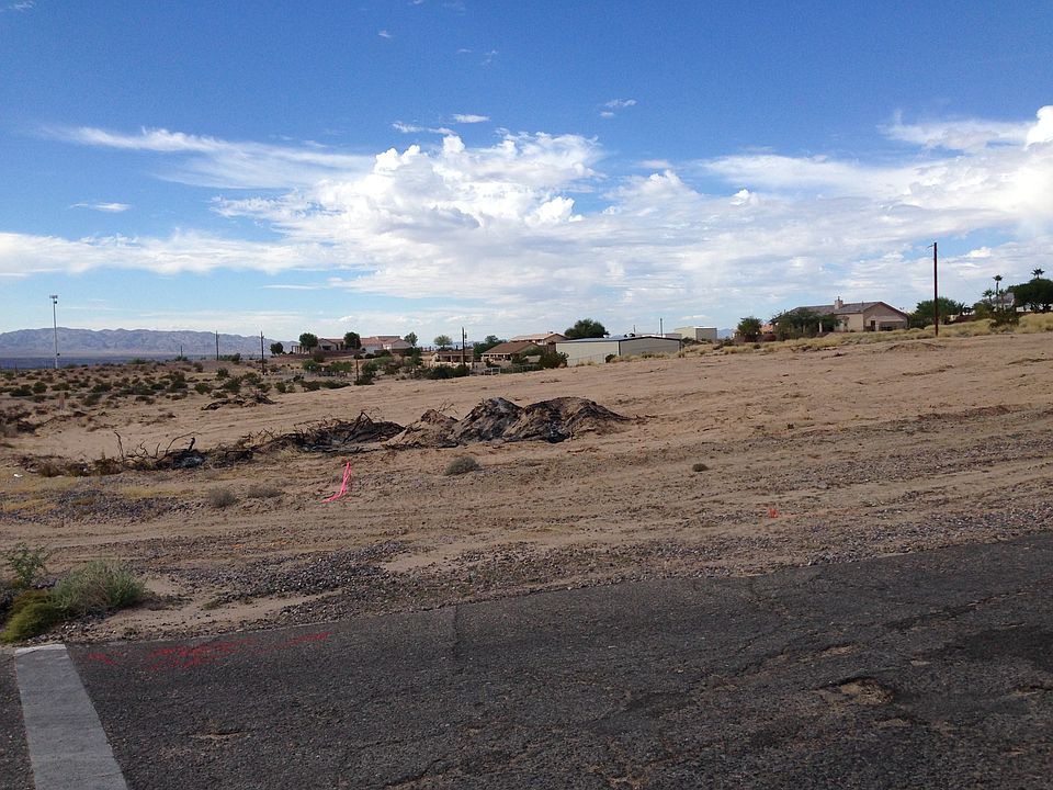 2nd image of 2.6 Acre Land 5 Miles From Colorado Riv