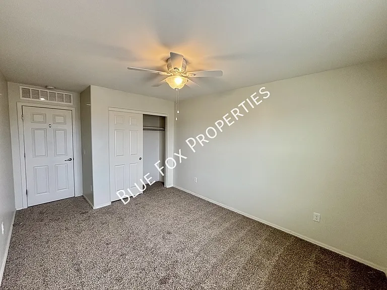 8518 W Pelican Pl — Photo 29