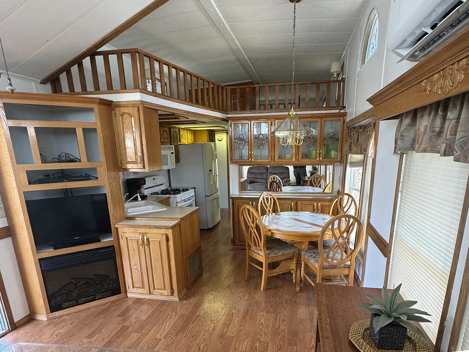 351 Palm Canyon Dr — Photo 3