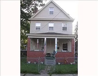 223 Park Ave photo 1