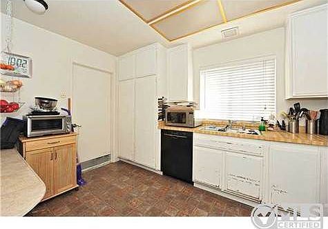 5th image of 2062 Golden Circle Dr