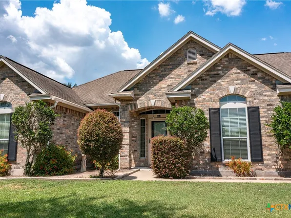 604 Clay Dr, Victoria, TX 77904
