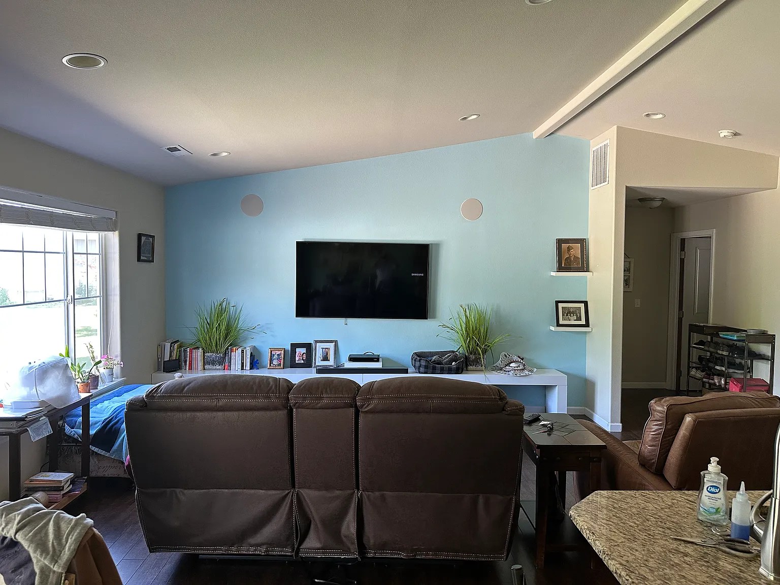 3 bed, 1400 sqft, $2,700 — Photo 4
