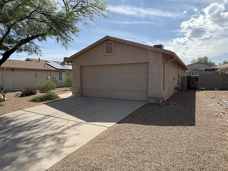 4775 S Wild Rose Dr — Photo 2