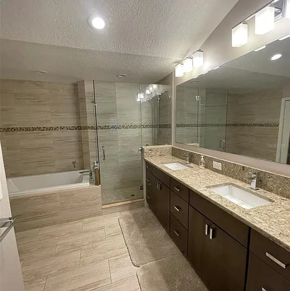 1450 Mahogany Ln — Photo 6