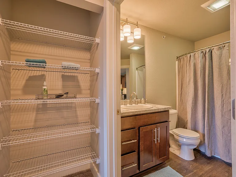 Verndale Apartments — Photo 13