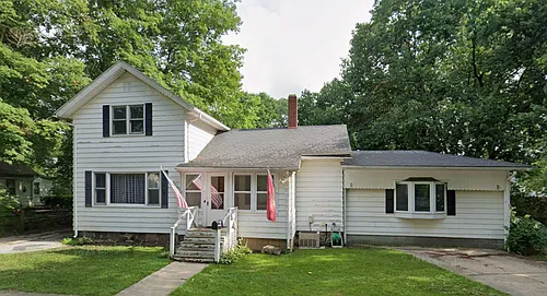 114 W Alexander St Photo 1