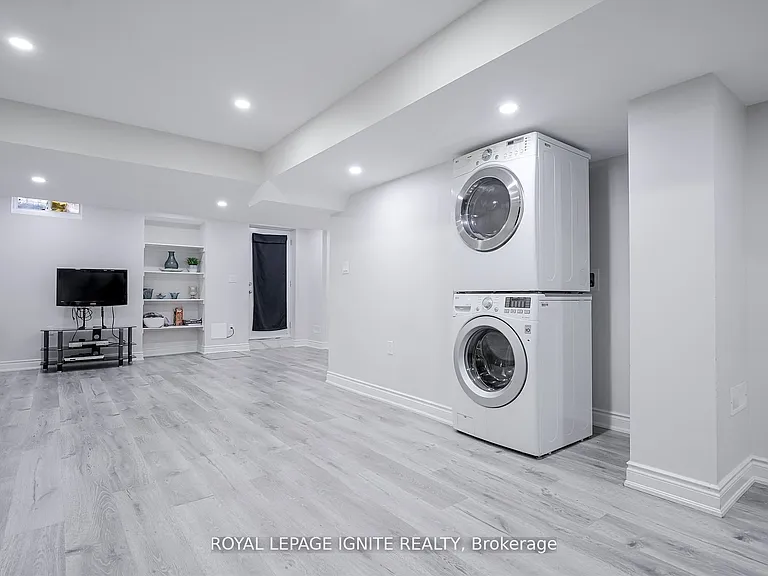 1257 Roper Dr #BASEMENT — Photo 10