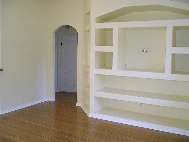 9 Lytton Ln — Photo 2