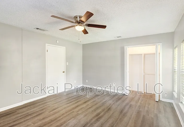 929 Rice St — Photo 5