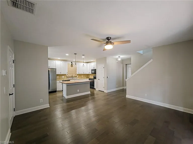 1012 Jeater Bend Dr — Photo 9