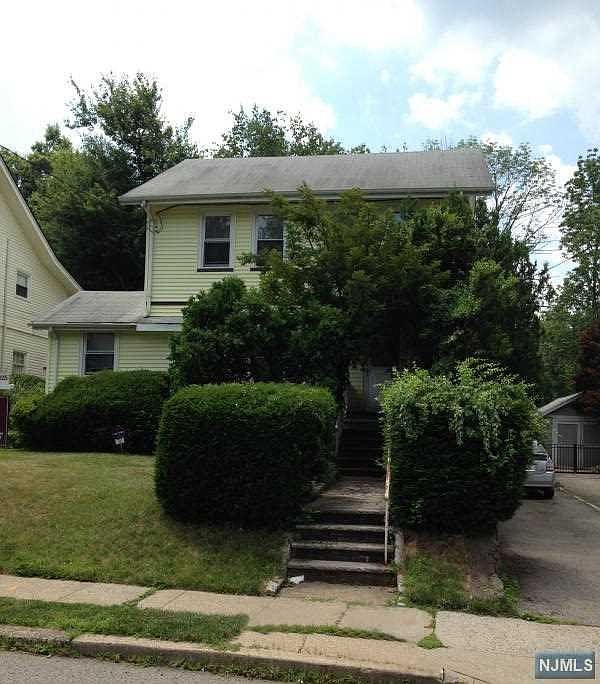 2nd image of 141 Central Ave