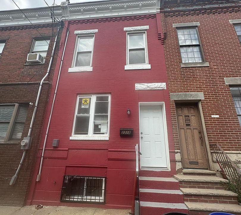 1st image of 2318 S Franklin St