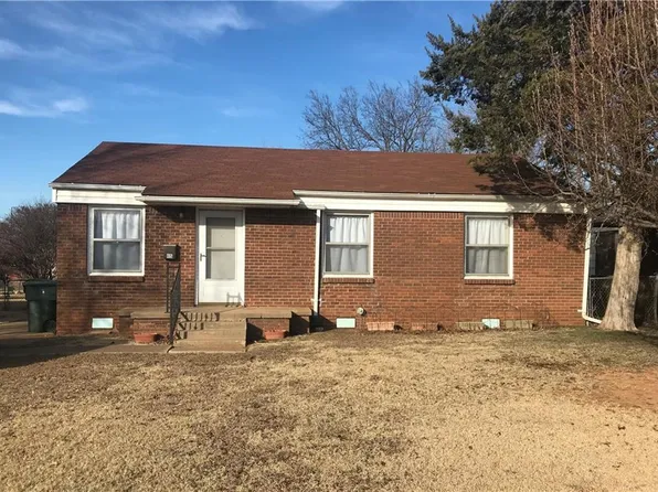 415 Showalter Dr, Midwest City, OK 73110