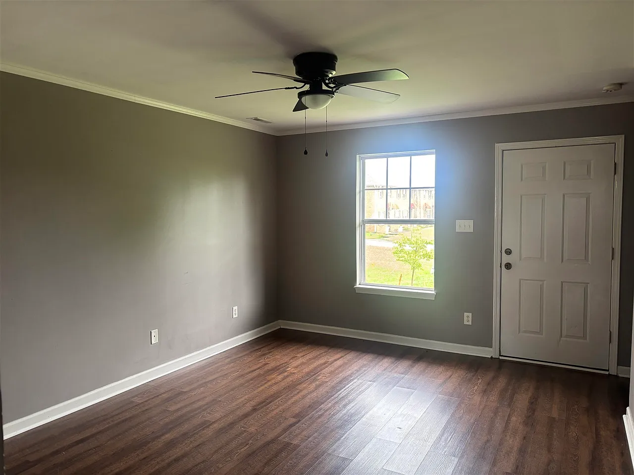2 bed, 1080 sqft, $1,200 — Photo 4