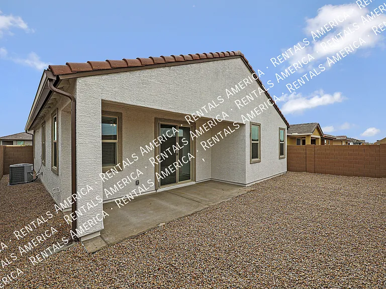 5938 N 90th Dr — Photo 26