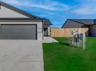 12111 W Shadow Lakes St, Wichita, KS 67205