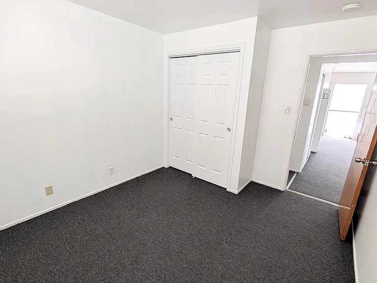 1843 8th Ave #6 — Photo 12