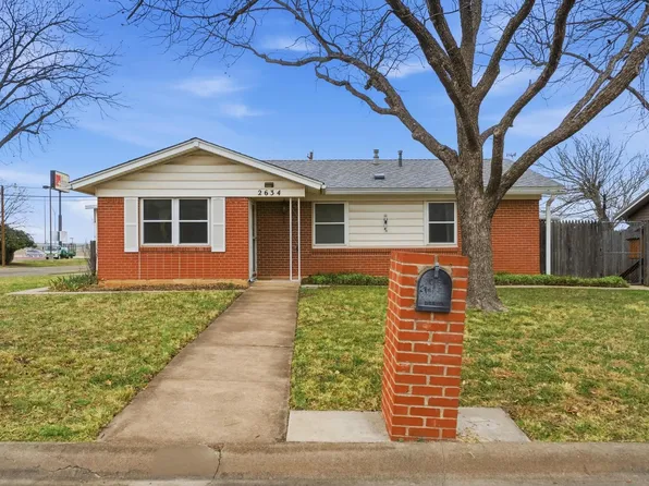 2634 Robertson Dr, Abilene, TX 79606